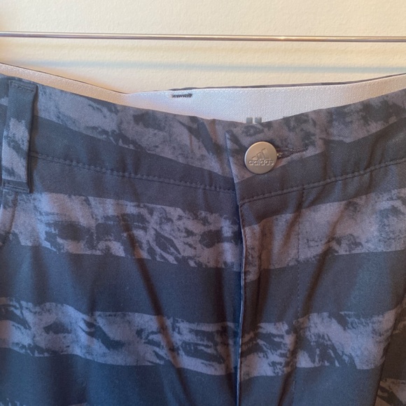 Adidas Mens Golf Active Shorts black grey size 32” waist 32 summer athletic - Picture 2 of 6